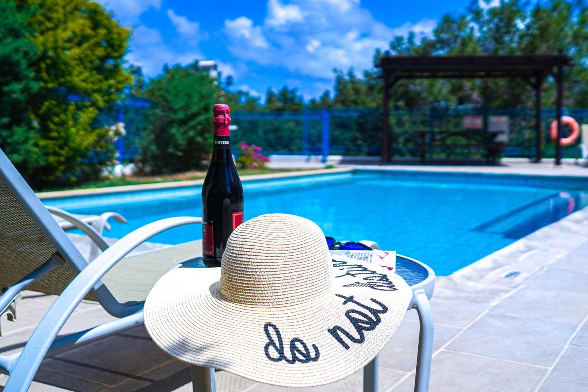 Azzurro Holiday Villas Peyia Ngoại thất bức ảnh